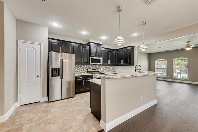 4268 Comanche Drive, Carrollton TX 75010 - Photo 4