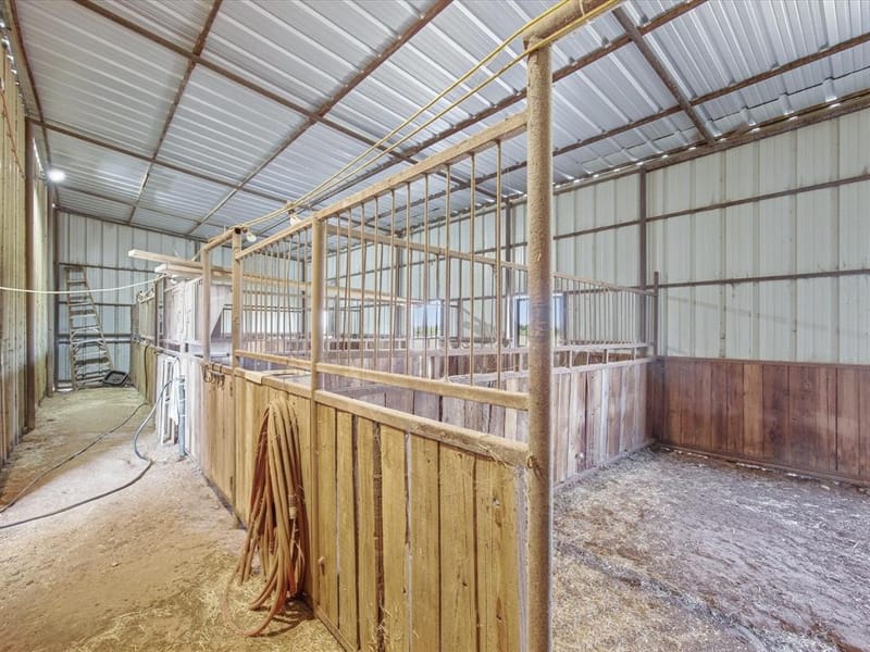 3914 Alamo Road, Bowie TX 76230 - Photo 32
