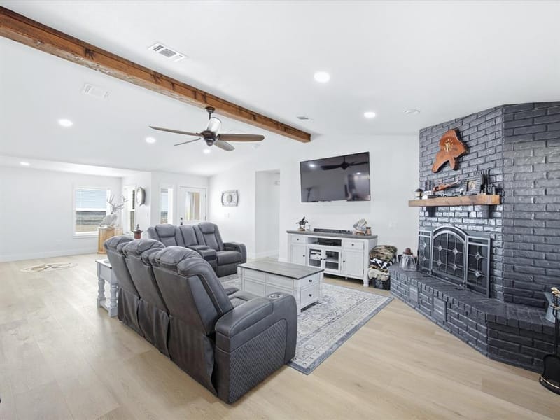 3914 Alamo Road, Bowie TX 76230 - Photo 4