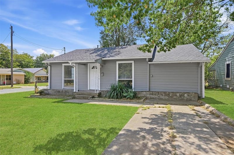 302 W Dexter Street, Sherman TX 75092