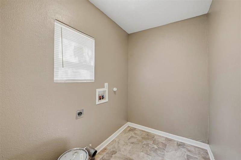 302 W Dexter Street, Sherman TX 75092 - Photo 10