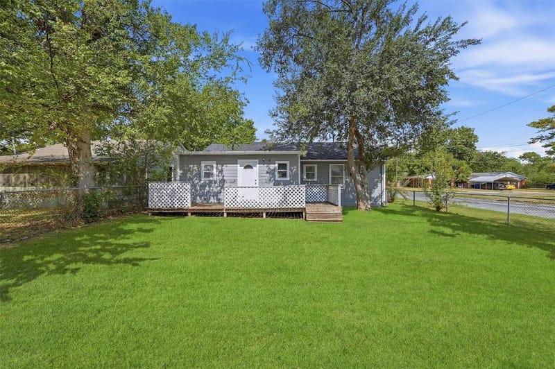 302 W Dexter Street, Sherman TX 75092 - Photo 18