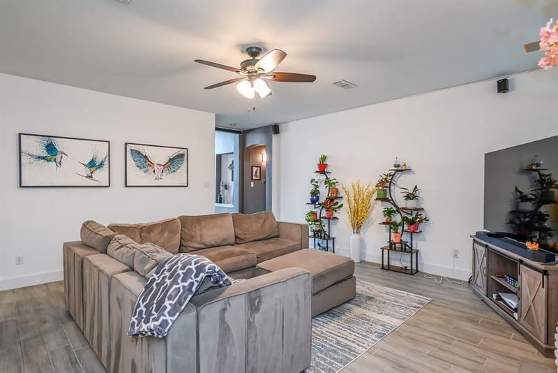 2821 Meadow Green Drive, Flower Mound TX 75022 - Photo 6