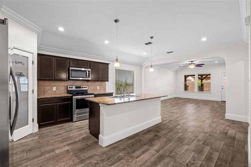 303 Triple Crown Lane, Ponder TX 76259 - Photo 8