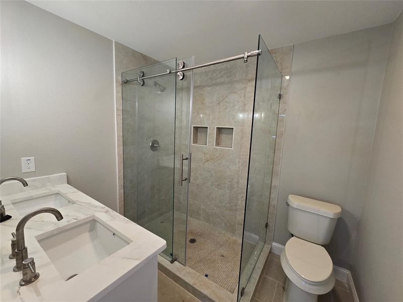 1128 W Bullock Street, Denison TX 75020 - Photo 10