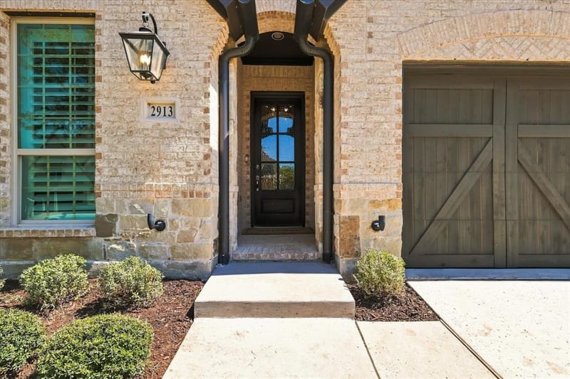 2913 Stonefield, The Colony TX 75056 - Photo 3
