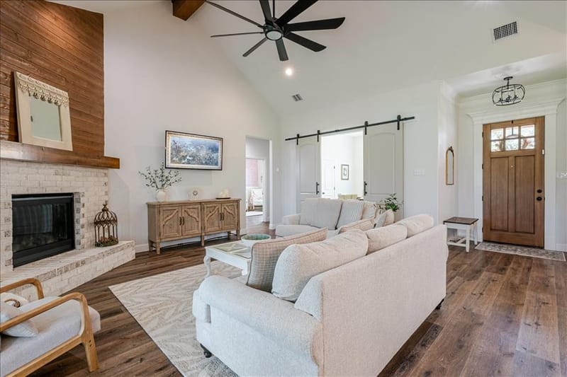 161 Helton Drive, Granbury TX 76049 - Photo 7