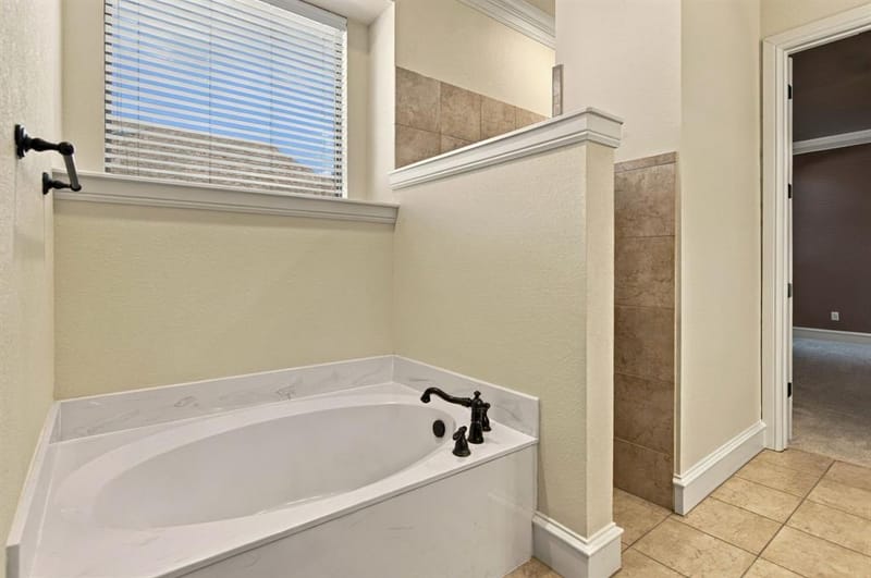 7004 Cherrybark Lane, North Richland Hills TX 76182 - Photo 30