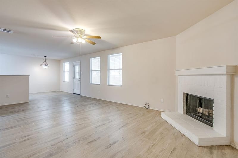 1313 Lauren Drive, Burleson TX 76028 - Photo 12