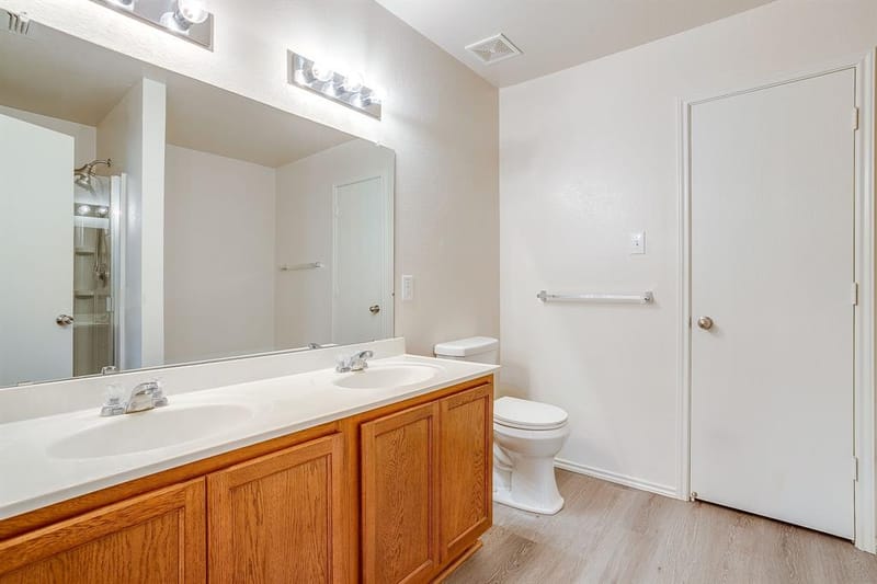 1313 Lauren Drive, Burleson TX 76028 - Photo 26