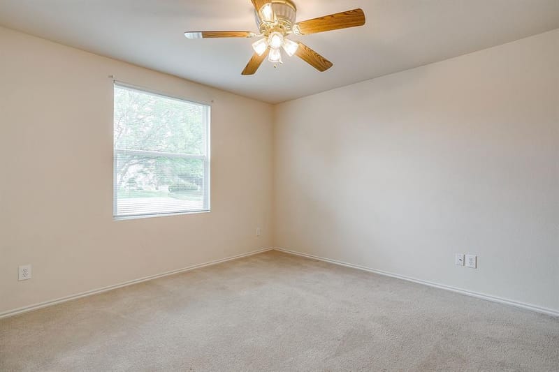 1313 Lauren Drive, Burleson TX 76028 - Photo 32