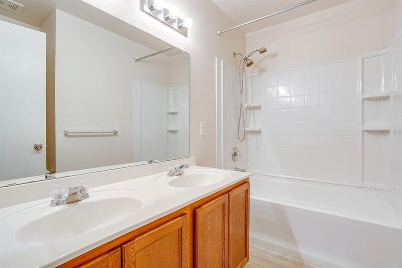 1313 Lauren Drive, Burleson TX 76028 - Photo 34