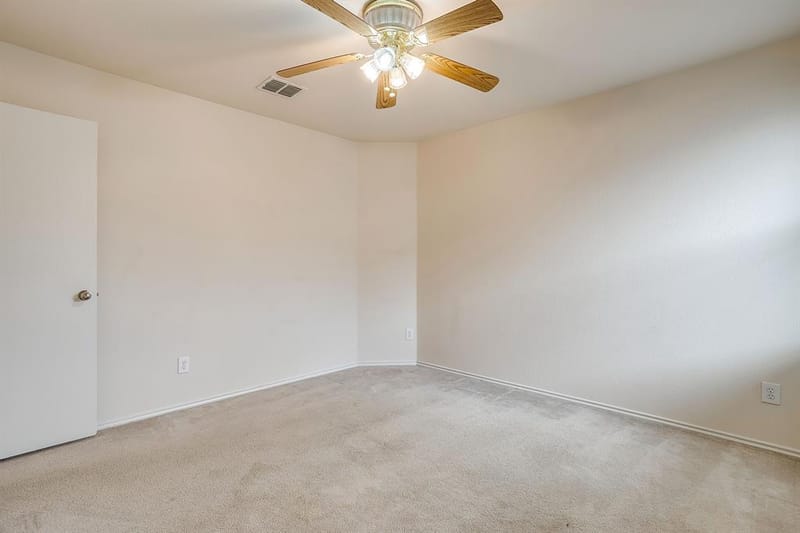 1313 Lauren Drive, Burleson TX 76028 - Photo 29