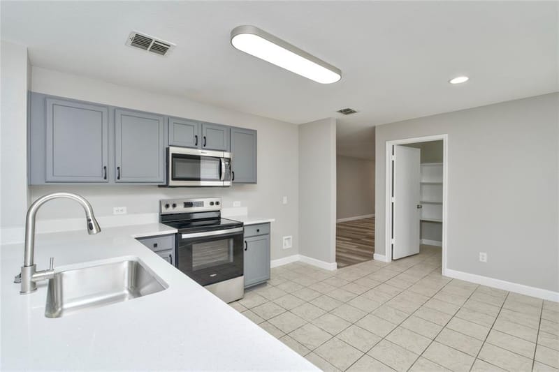 829 Santa Rosa Drive, Fort Worth TX 76052 - Photo 11