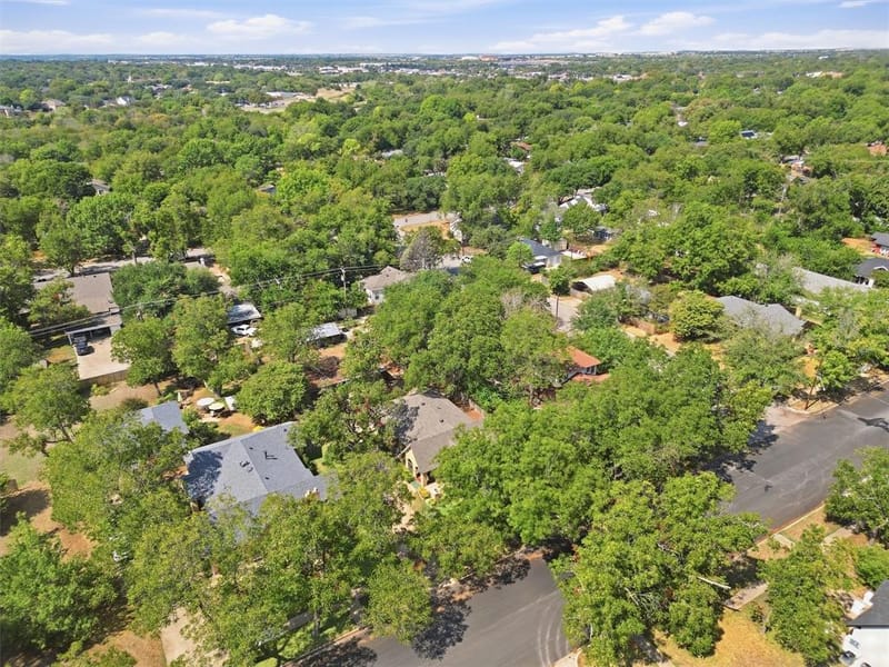 704 Forrest Avenue, Cleburne TX 76033 - Photo 36