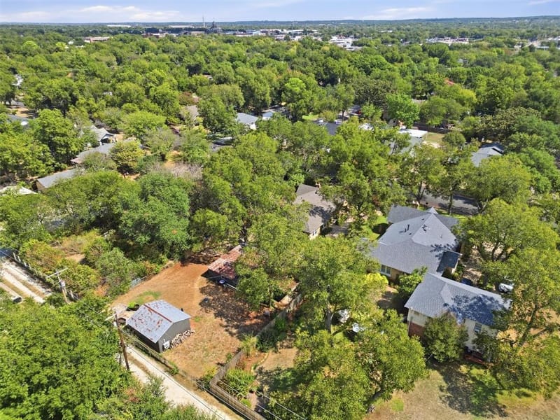 704 Forrest Avenue, Cleburne TX 76033 - Photo 38