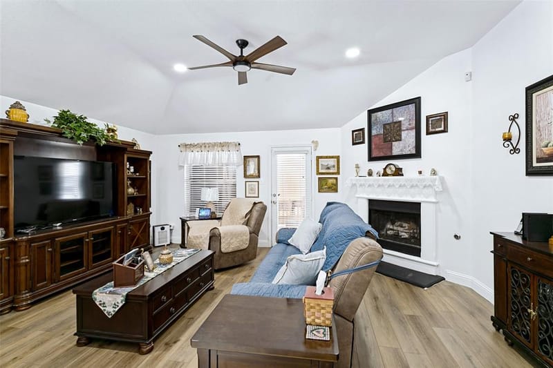 3724 Chapin Court, Fort Worth TX 76116 - Photo 6