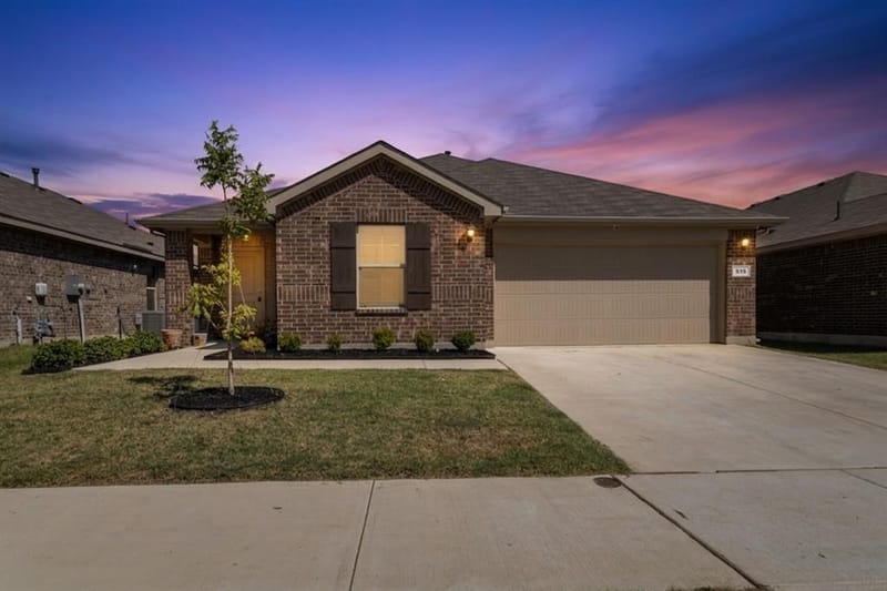 616 Sand Point Drive, Fort Worth TX 76131 - Photo 3