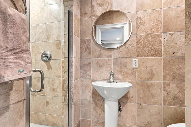 9807 Redondo Drive, Dallas TX 75218 - Photo 23