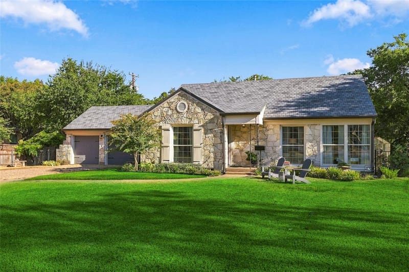 9807 Redondo Drive, Dallas TX 75218 - Photo 2