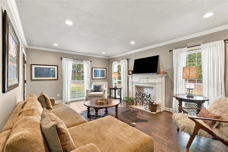 9807 Redondo Drive, Dallas TX 75218 - Photo 6