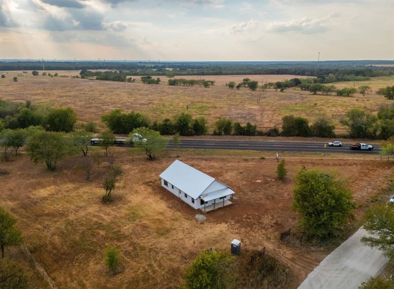 959 Hcr 2224 E, Aquilla TX 76622 - Photo 12
