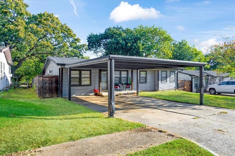 1721 Ridgewood Road, Denison TX 75020 - Photo 2