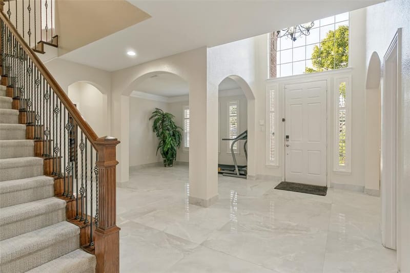 1224 Willowdale Lane, Irving TX 75063 - Photo 4