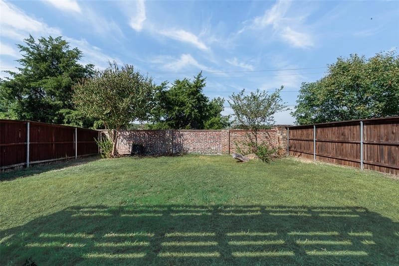 8425 Tyler Drive, Lantana TX 76226 - Photo 32