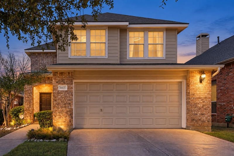 8425 Tyler Drive, Lantana TX 76226