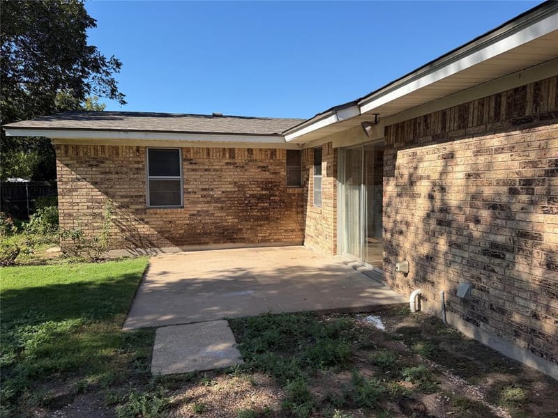 111 E Dawn Drive, Robinson TX 76706 - Photo 17