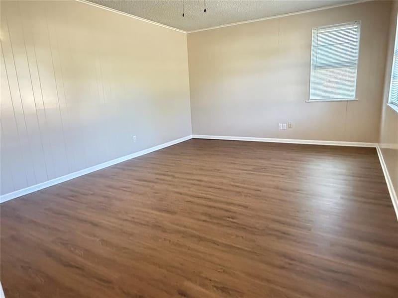 111 E Dawn Drive, Robinson TX 76706 - Photo 10