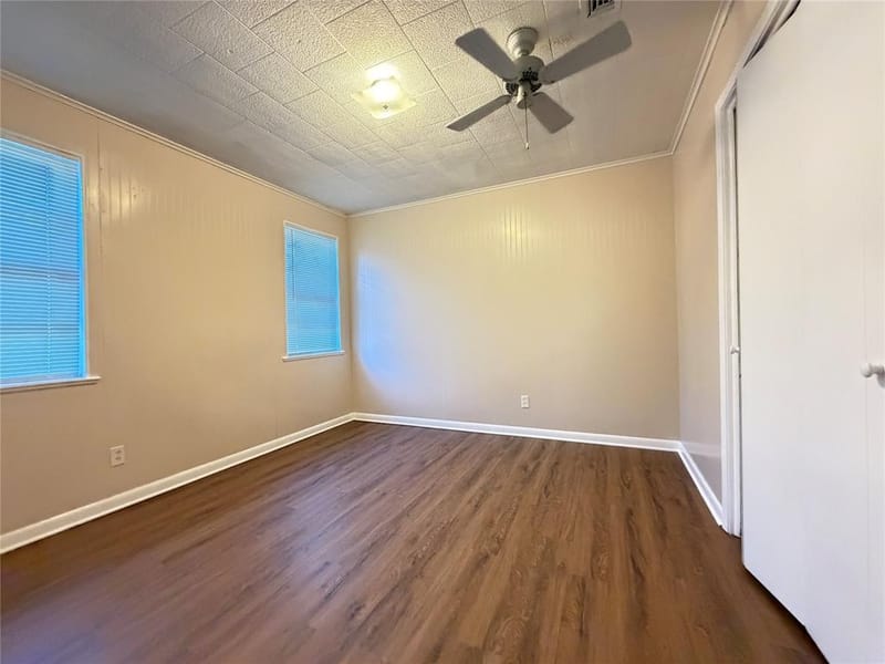 111 E Dawn Drive, Robinson TX 76706 - Photo 14