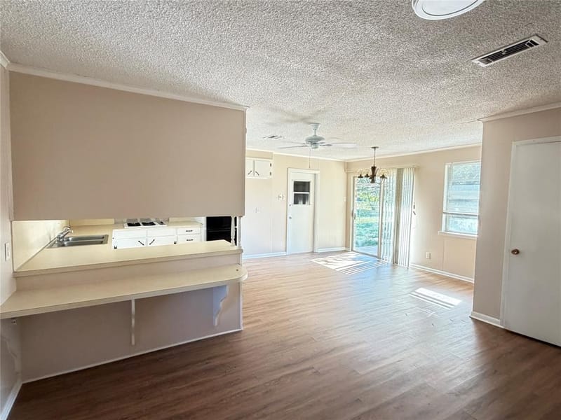 111 E Dawn Drive, Robinson TX 76706 - Photo 4