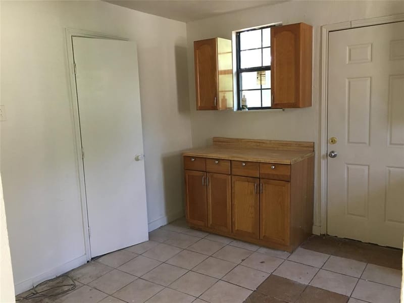 4623 Spring Garden Road, Dallas TX 75215 - Photo 7