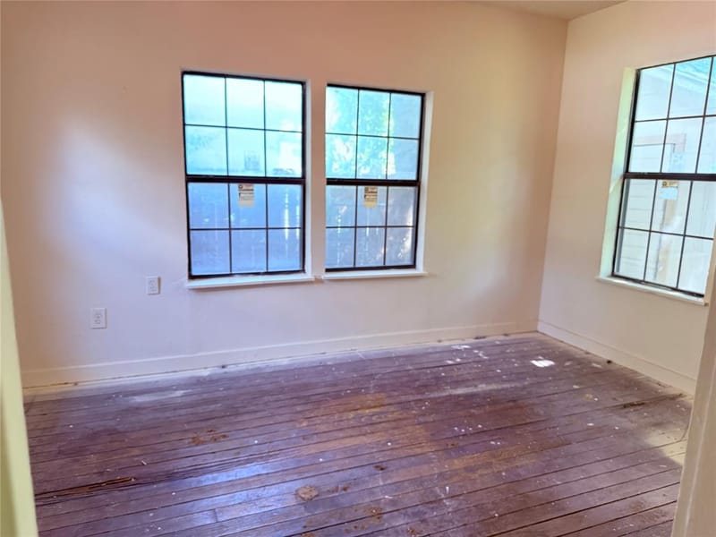 4623 Spring Garden Road, Dallas TX 75215 - Photo 8