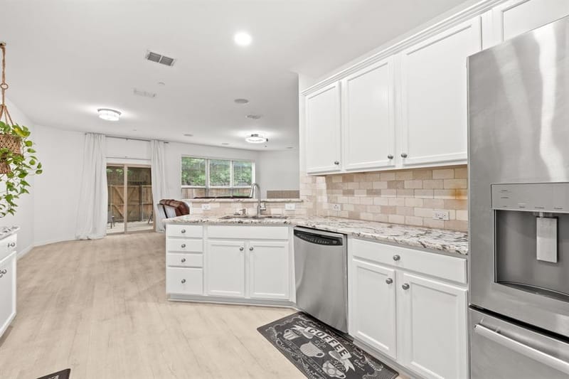 2657 Jacobson Drive, Lewisville TX 75067 - Photo 8