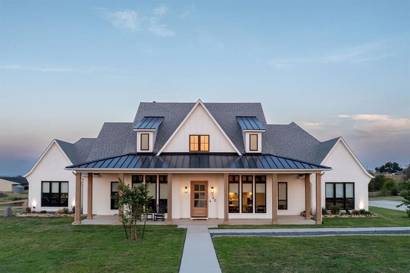 760 Hummingbird Lane, Justin TX 76247