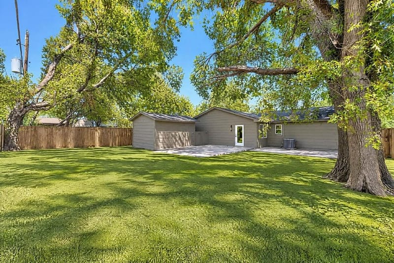 2817 Ladona Drive, Fort Worth TX 76133 - Photo 29