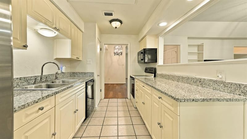 4325 Bellaire Drive S, Fort Worth TX 76109 - Photo 13
