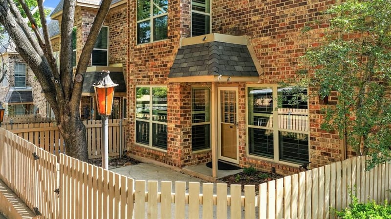 4325 Bellaire Drive S, Fort Worth TX 76109 - Photo 31