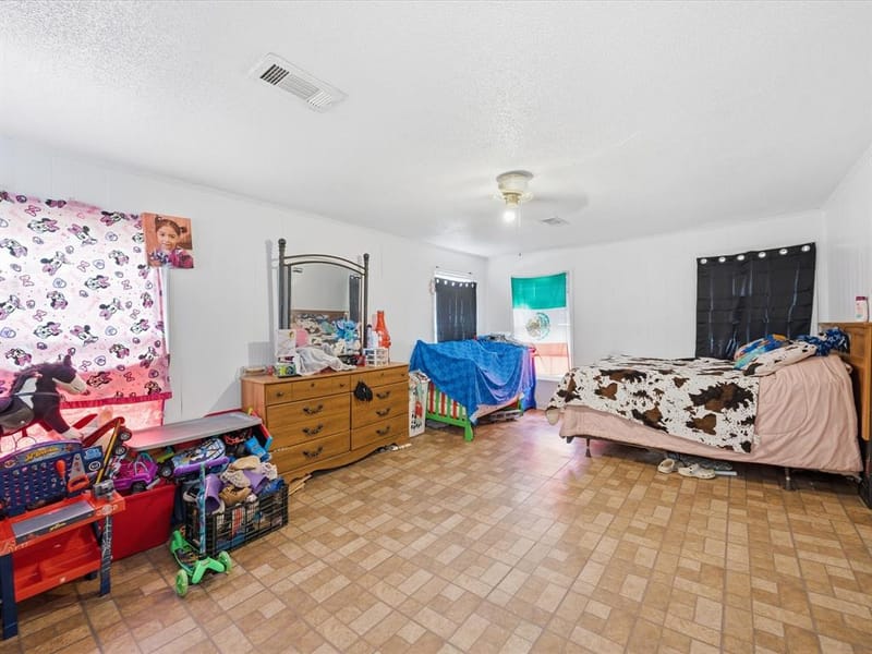 409 NW Main Street, Ennis TX 75119 - Photo 26