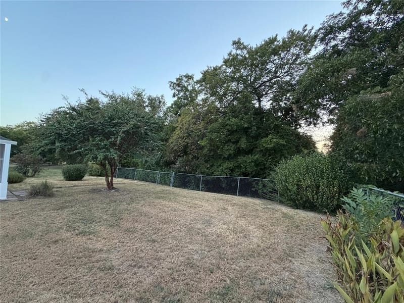 1107 Oxford Drive, Gainesville TX 76240 - Photo 17