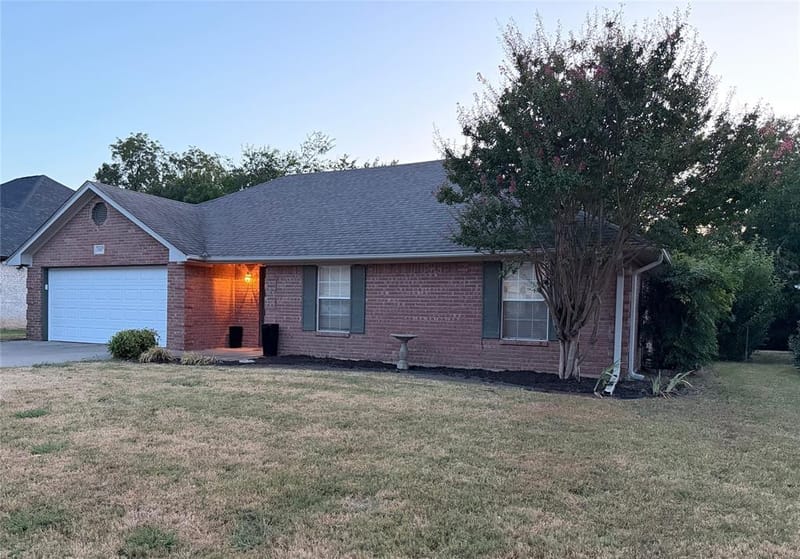 1107 Oxford Drive, Gainesville TX 76240 - Photo 18