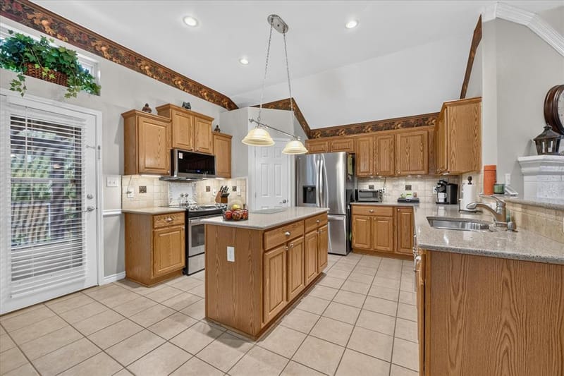 3101 Topanga Canyon Drive, Corinth TX 76210 - Photo 13