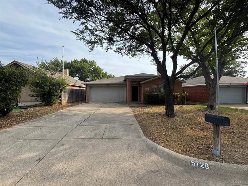 5728 Northfield Drive, Fort Worth TX 76179
