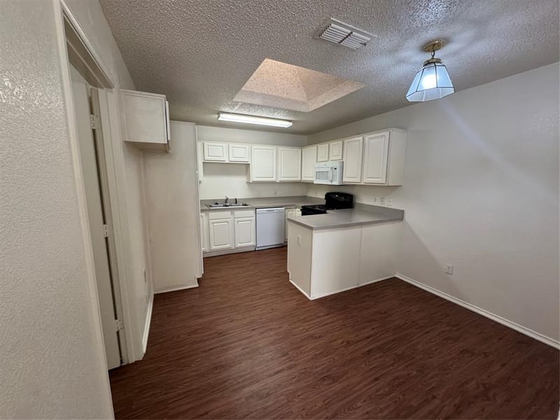 5728 Northfield Drive, Fort Worth TX 76179 - Photo 10