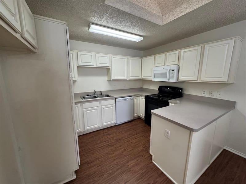 5728 Northfield Drive, Fort Worth TX 76179 - Photo 11