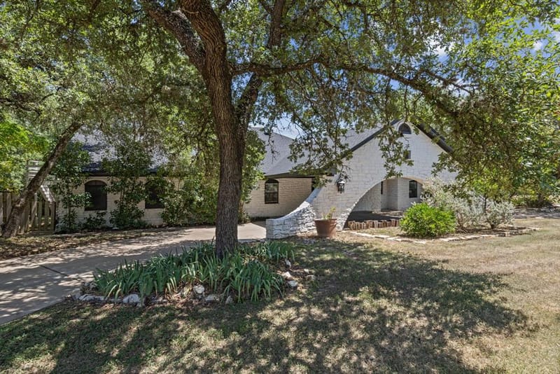 349 Arrowhead Point Road, Belton TX 76513 - Photo 4