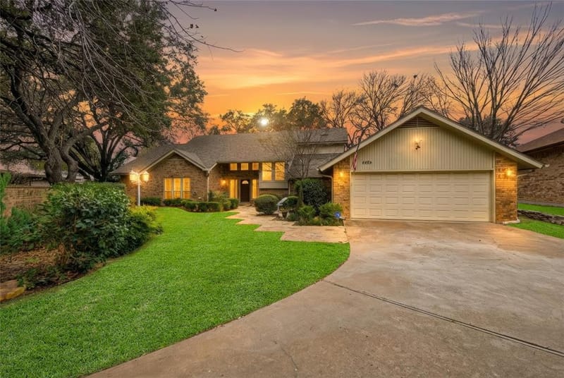 4424 Westridge Avenue, Fort Worth TX 76116